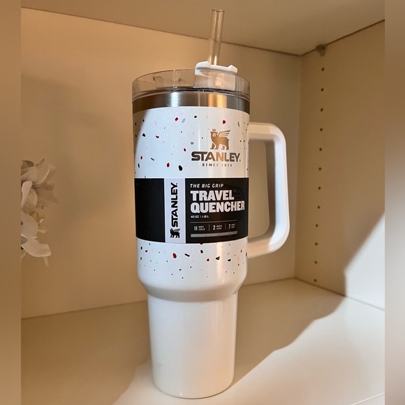 🎉LAST PIECE🎉Stanley 40oz Adventure Quencher Tumbler Terrazzo Pearlescent - Picture 2 of 11